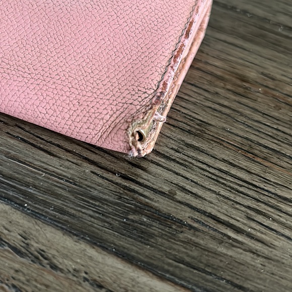 CHANEL Rose Pink Key Case - Picture 15 of 15